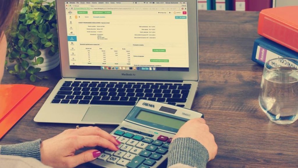 Piso salarial da enfermagem: o que diz a lei e quem recebe